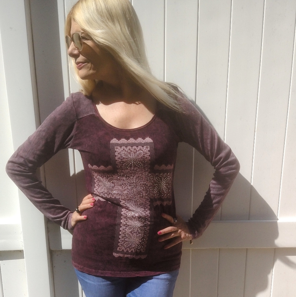 BKE the Buckle Cross long sleeve top M